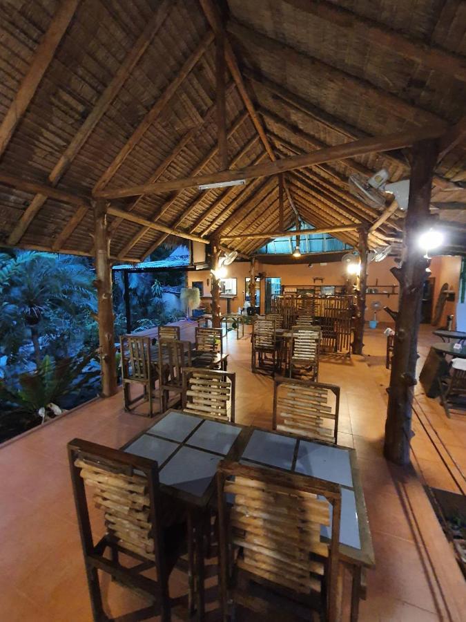 Bamboo Hideaway Resort Mak-sziget Kültér fotó