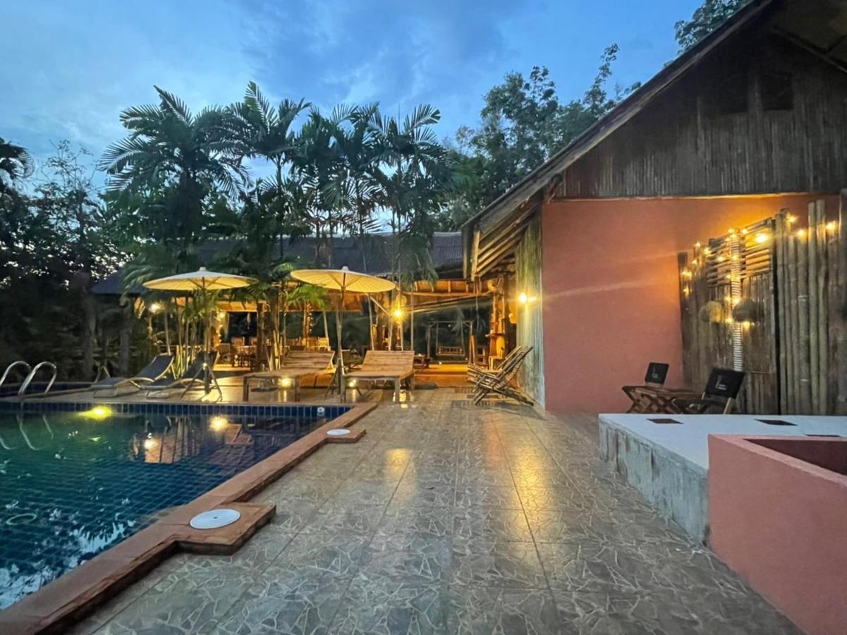 Bamboo Hideaway Resort Mak-sziget Kültér fotó